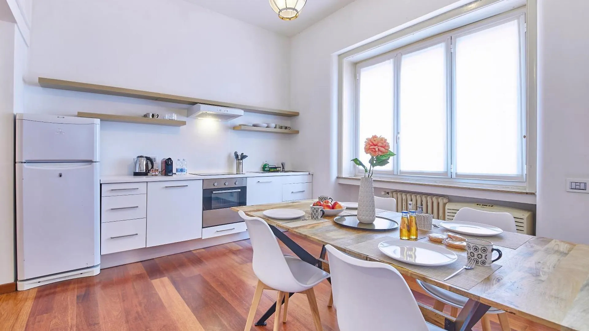Apartament Porta Nuova Lusso 8 Minuti Dal Duomo Mediolan