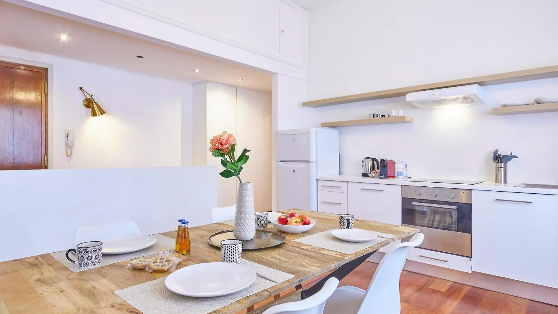 Apartament Porta Nuova Lusso 8 Minuti Dal Duomo Mediolan 0*,  Włochy