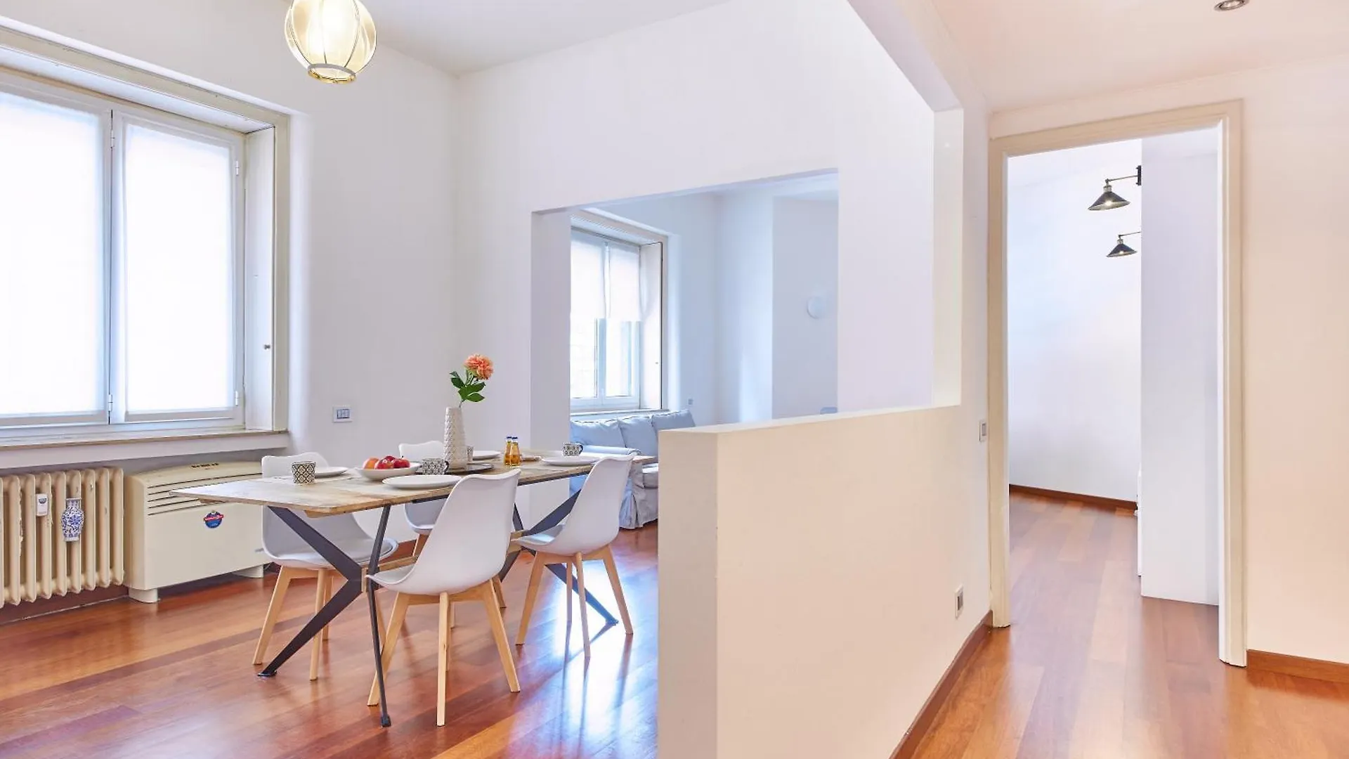 Apartament Porta Nuova Lusso 8 Minuti Dal Duomo Mediolan 0*,  Włochy